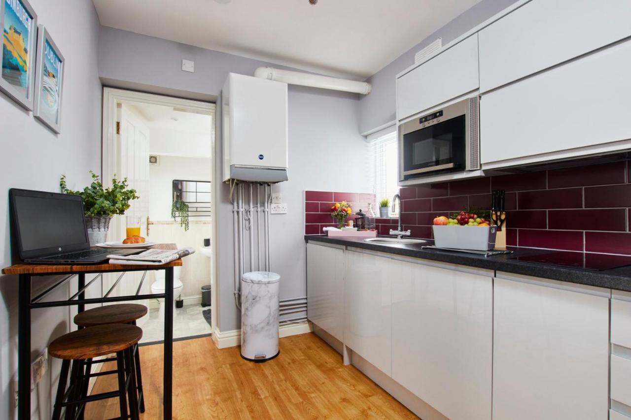 Delven House, Apartment 5 - Self Check-In, Self-Catering Serviced Apartment For East Midlands Airport Castle Donington Exterior photo